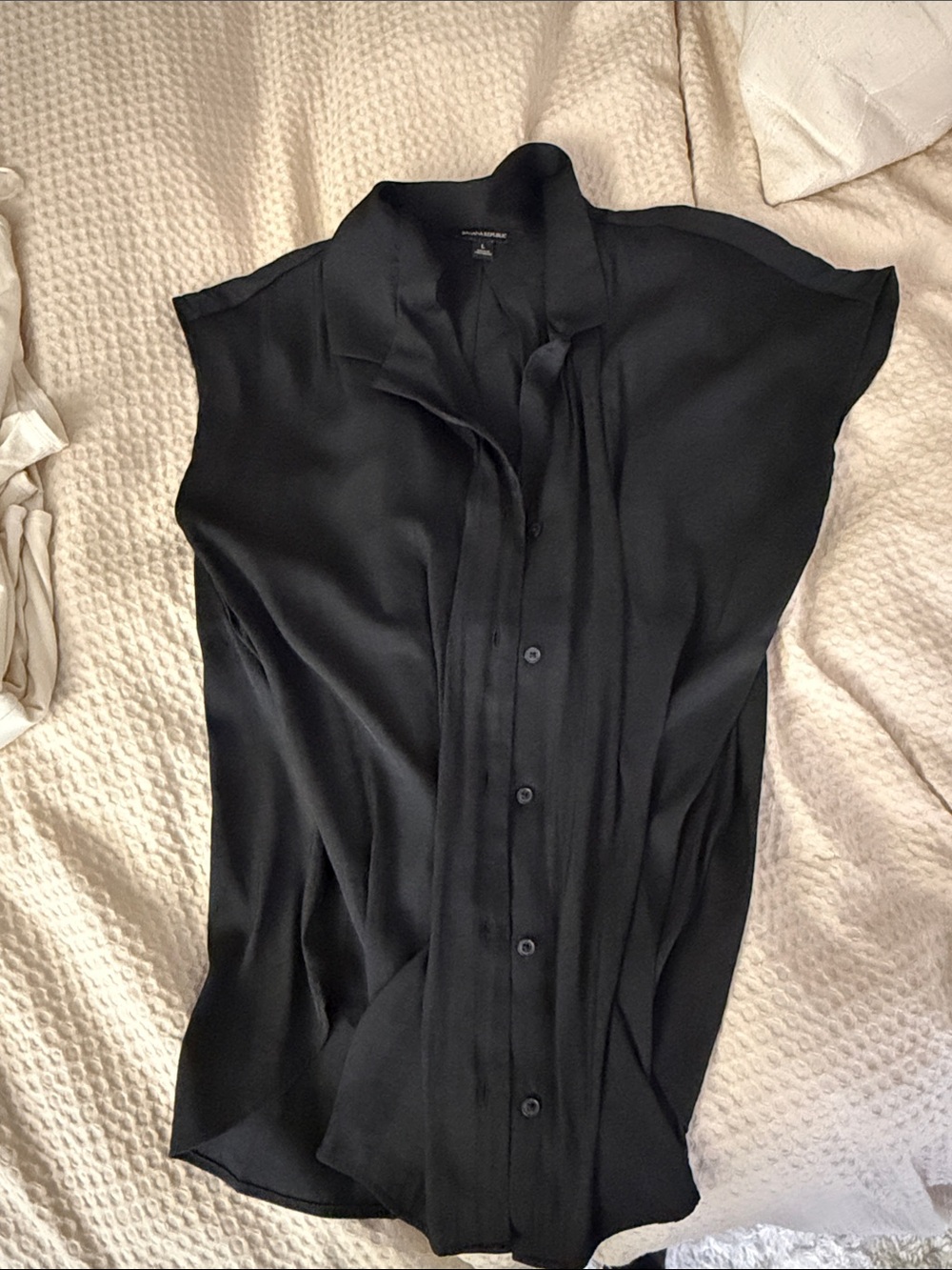 Banana Republic Black Cap Sleeve Button-Down Blouse